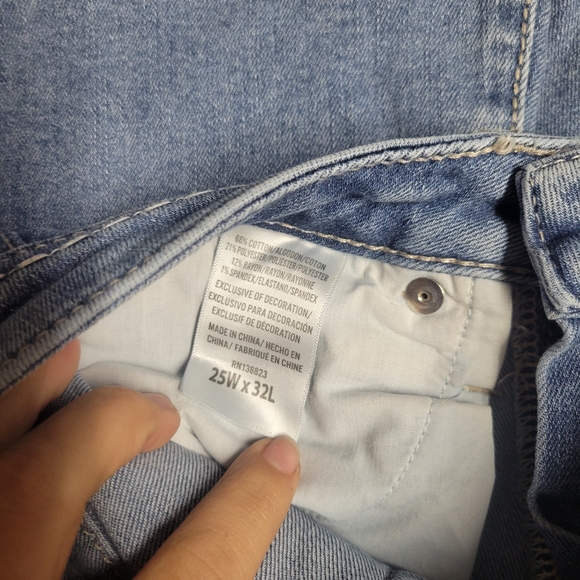 Shyanne Bootcut Jeans Women’s Size 25 Short Light Wash Embroidered Pockets - Picture 9 of 9